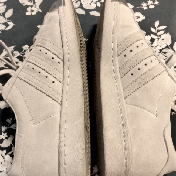 Metal toe Adidas Superstar size 6.5 - Picture 3 of 7